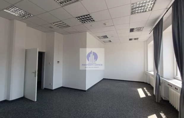 Mokotów: lokal biurowy 38 m2 do wynajęcia