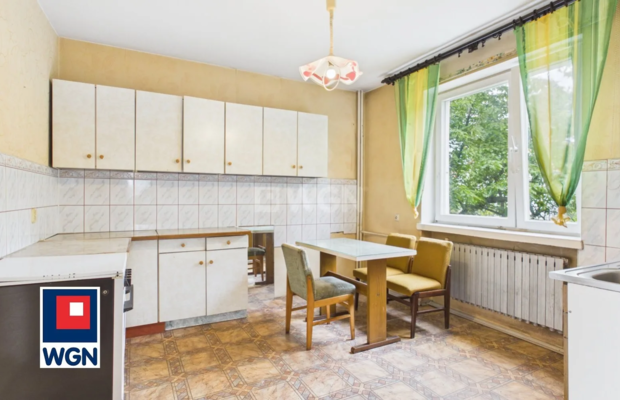Nowe Miasteczko, dom, 6 pokoi, 190 m2, sprzedam, 650 000 zł.  
  
Na sprzedaż wolnostojący dom o powierzchni ok. 190 m2, położo