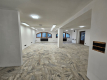 Parterowy lokal z parkingiem – 93 m² pod usługi.