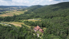 Wyjątkowy obiekt mieszkalno - usługowy o pow. 820 m2 w Iwkowej   

 Oferujemy Państwu unikalną nieruchomość o charakterze miesz