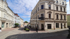 Tarnów, Stare Miasto, ul. Rybna/Wałowa. Lokal usługowy o łącznej pow. 267,99 m 2 .  

 Lokal dwupoziomowy: piwnica i parter, fr