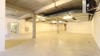 Kokotów, magazyn z częścią biurową 420 m2 - 10 500 zł.  
 
Do wynajęcia magazyn na parterze z powierzchnią biurową na II kondyg