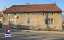Trzebnice, gmina Chocianów, dom do remontu, 279 m2, działka z zabudowaniami gospodarczymi, 1 255 m2, sprzedam, cena 249 900 zł.