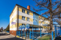 Gostynin, budynek biurowo-techniczny, 1421 m2, sprzedam, 970 000 zł, netto.  
  
Budynek biurowy na dużej działce w centrum mia