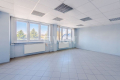 Gostynin, budynek biurowo-techniczny, 1421 m2, sprzedam, 970 000 zł, netto.  
  
Budynek biurowy na dużej działce w centrum mia