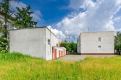 Słubice, budynek biurowy, 1504 m2, sprzedam, 1 600 000 PLN netto.  
  
Budynek biurowy z parkingiem w centrum Słubic.  
  
Nier