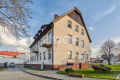 Bielawa, budynek biurowo - mieszkalny, 2306 m2, sprzedam, 1 030 000 PLN netto.  
  
Budynek biurowo-mieszkalny tuż przy Rynku. 