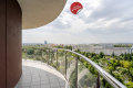 Grzegórzki Park z widokiem na panoramę Krakowa