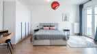 Nowoczesny apartament z balkonem i parkingiem.