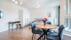 Nowoczesny apartament z balkonem i parkingiem.