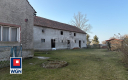 Trzebnice, gmina Chocianów, dom do remontu, 279 m2, działka z zabudowaniami gospodarczymi, 1 255 m2, sprzedam, cena 249 900 zł.