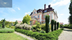 Pałac na sprzedaż
