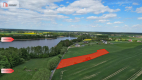 Działka budowlana nad jeziorem w spokojnej okolicy