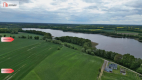Działka budowlana nad jeziorem w spokojnej okolicy