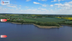 Działka budowlana nad jeziorem w spokojnej okolicy