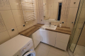 Do wynajęcia apartament, na Osiedlu Sześciu Planet , całkowicie wyposażony i stylowo urządzony. 
W skład mieszkania wchodzą , p