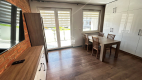 Zapraszamy do zapoznania się z ofertą tego eleganckiego mieszkania o powierzchni 53 m², które zachwyca wysokim standardem wykoń
