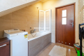 2-pok, 48 m² (ok. 60 m² po podłodze), balkon