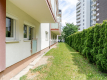 Ustawne 2 pokojowe mieszkanie w apartamentowcu.