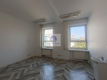 Śródmieście: lokal biurowo-usługowy 23,80 m2 z umywalką, do wynajęcia
