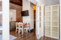 Dwupokojowy apartament z historycznym charakterem