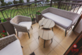 Dwupoziomowy Apartament z Panoramą na Jezioro