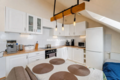 2-pok, 48 m² (ok. 60 m² po podłodze), balkon