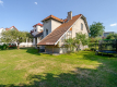 DOM NA SPRZEDAŻ - KRAKÓW, BIEŻANÓW  

 2 niezależne poziomy | ok. 200 m² | 14 arów działki | podpiwniczenie | 2 garaże 

  Dom 