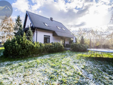 Dom wolnostojący z widokami na góry
