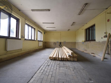 Lokal 150m2