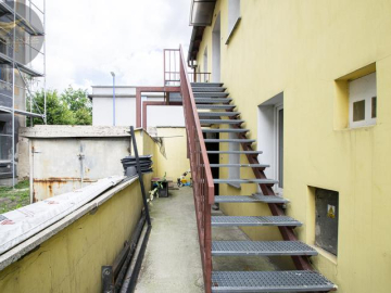 Budynek z 2 mieszkaniami na sprzedaż
