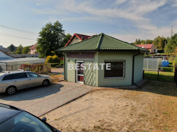 Do sprzedania pawilon handlowo-usługowy położony w Tarnowie, przy ulicy Orkana, o powierzchni 60 m2. W chwili obecnej funkcjonu