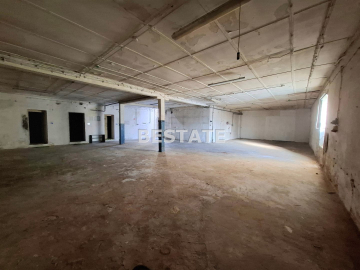 Magazyn, stolarnia w centrum miasta
