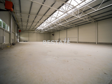 Nowoczesna hala magazynowa 720 m² - Tarnów (zachodnia część)     

    Do wynajęcia nowa, doskonale zlokalizowana hala magazyno