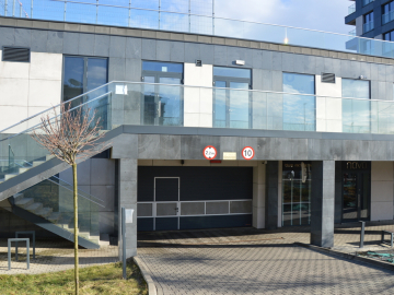 Prestiżowy lokal w nowoczesnym budynku