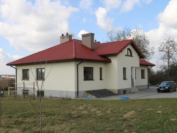 Piękny dom, duża działka, garaż