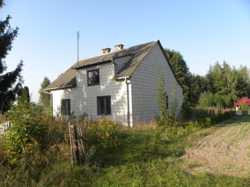 Dom  120 m kw w Baryczy Nowej pow. Zwoleń.