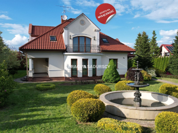 Gustowny dom rezydencyjny