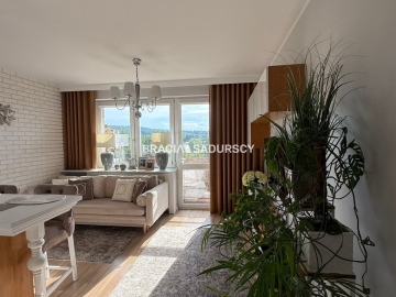 Mieszkanie 3-pok. z klimatyzacją – 63 m², Kalwaria