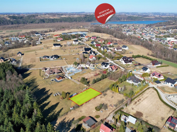 Urokliwa działka budowlana 677 m² w Osieczanach - enklawa przy lesie     

 Oferujemy na sprzedaż działkę budowlaną o powierzch