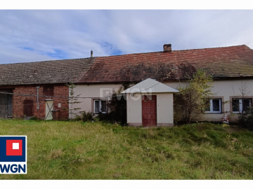 Nowa Kuźnia, gm Gromadka, dom o powierzchni 120 m2, 4 pokoje,160 000 zł, sprzedam.  
  
  
Zapraszamy do zapoznania się z ofert