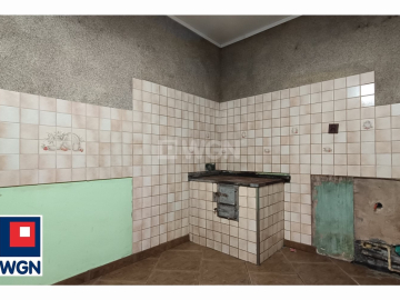Sucha Dolna, gmina Niegosławice, mieszkanie, 4 pokoje, parter, 80 m2, sprzedam, 195 000 zł.  
  
Zapraszamy do zapoznania się z