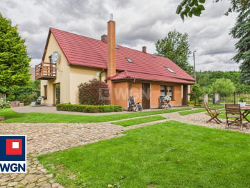 Cieciszów, gmina Szprotawa, dom 220 m2, sprzedam, działka 0,30 ha, 729 000 zł.  
  
WGN Nieruchomości, prezentuje wyjątkową nie