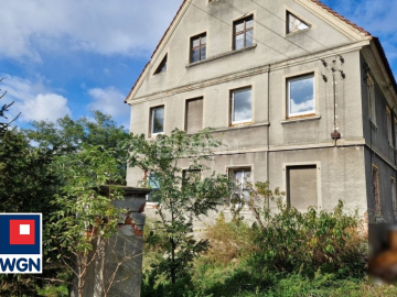 Drożków, dom jednorodzinny 6 pokoi, 188 m2, działka 26 ar, cena 390 000 zł, sprzedam.  
  
Oferuję Państwu na sprzedaż przestro