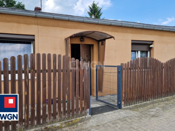 Szprotawa, mieszkanie 2 pokoje, 60 m2, cena 229 000 zł, sprzedam.  
  
Na sprzedaż polecam mieszkanie na parterze w murowanym j