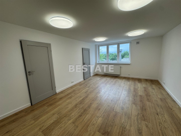 Lokale, łącznie  407 m2,  pod usługi biurowe