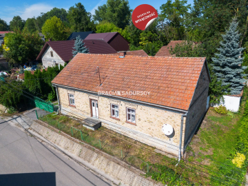 Wiejski Dom z Zabudowaniami w Błogocicach 