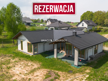 Piękny dom parterowy / 20 ar / las / Tomice