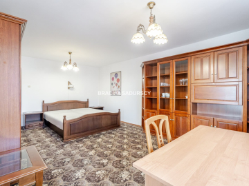 Duże 4 pokojowe mieszkanie centrum miasta