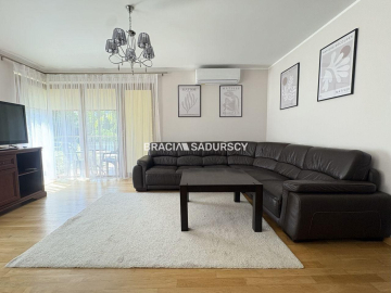 Przestronne 72m2 z 2 sypialniami i dużym balkonem 